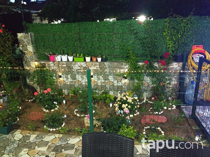 Konya Selçuklu Aydınlıkevler'de Bahçeli Müstakil Ev