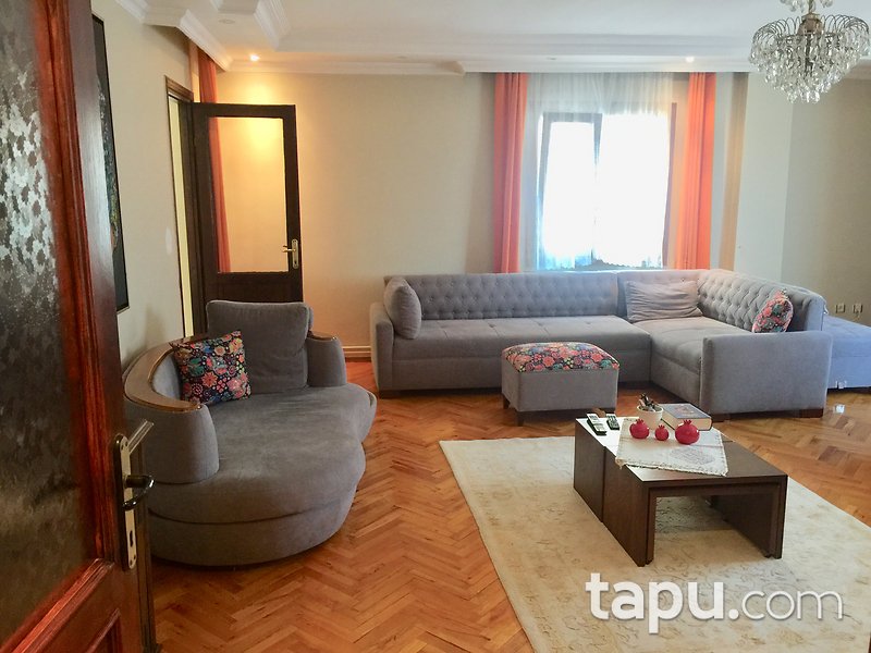 Maltepe Altıntepe'de Balkonlu Geniş Ferah 3+1 Daire