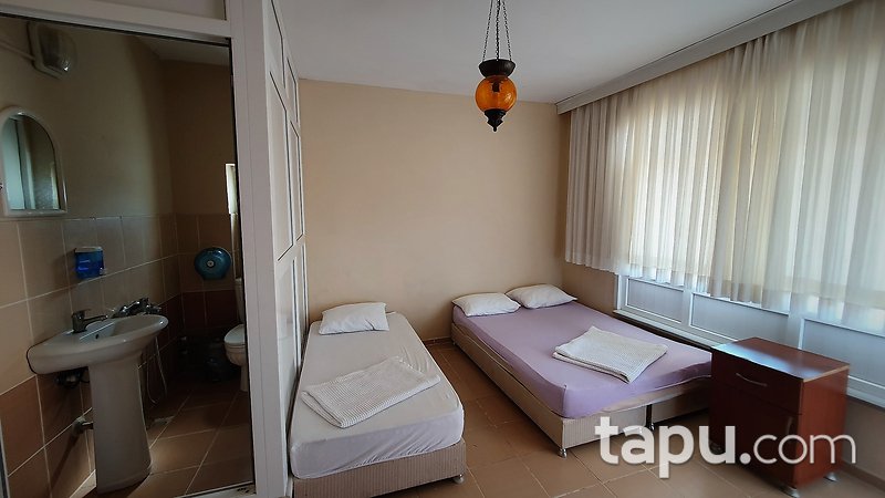 Yalova Armutlu Fıstıklı 'da Deniz Manzaralı 30 Odalı Motel