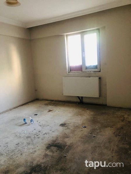 Erzurum Oltu Yasinhaşimoğlu Mahallesi'nde Site İçerisinde 3+1 Daire