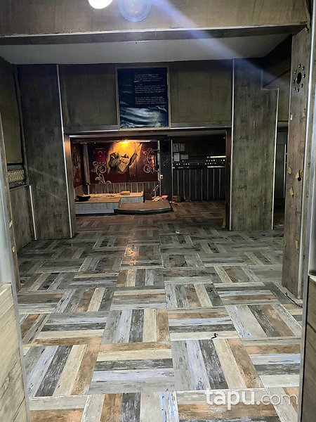 Kütahya Merkez Alipaşa Mahallesi'nde 125 m2 Dükkan