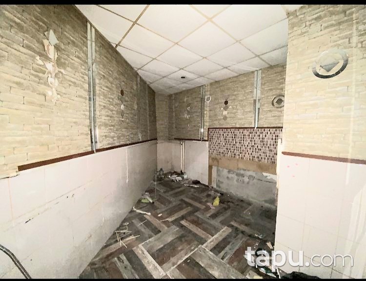 Kütahya Merkez Alipaşa Mahallesi'nde 125 m2 Dükkan