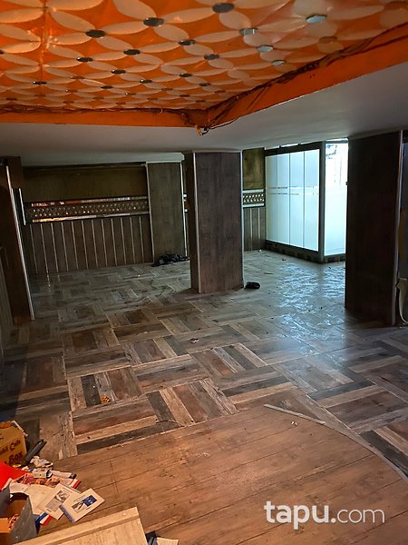 Kütahya Merkez Alipaşa Mahallesi'nde 125 m2 Dükkan