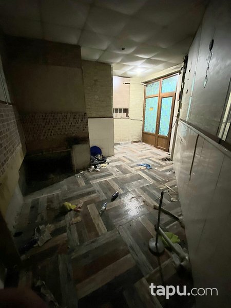 Kütahya Merkez Alipaşa Mahallesi'nde 125 m2 Dükkan