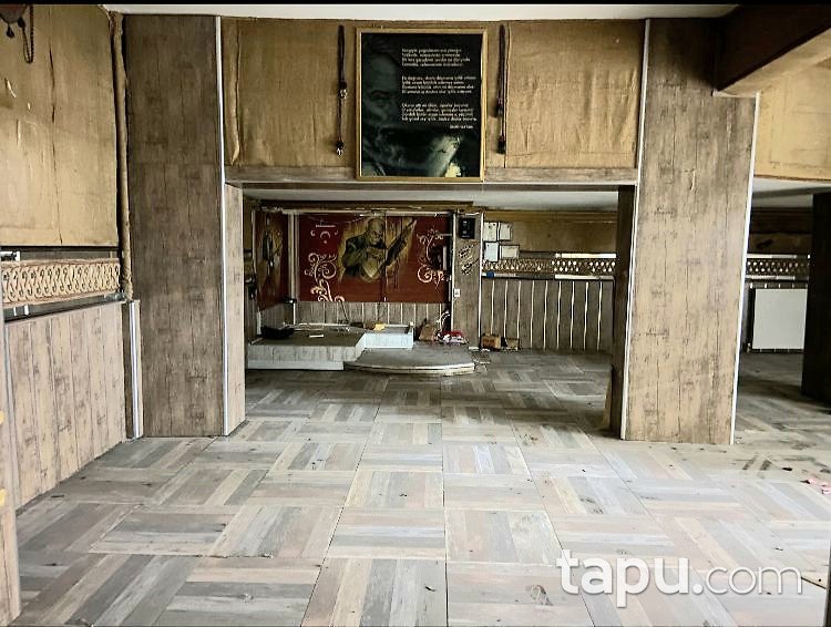 Kütahya Merkez Alipaşa Mahallesi'nde 125 m2 Dükkan