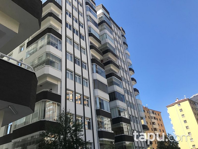 Çankaya Özgür Anıl Sitesi'nde Bakımlı 3+1 Daire