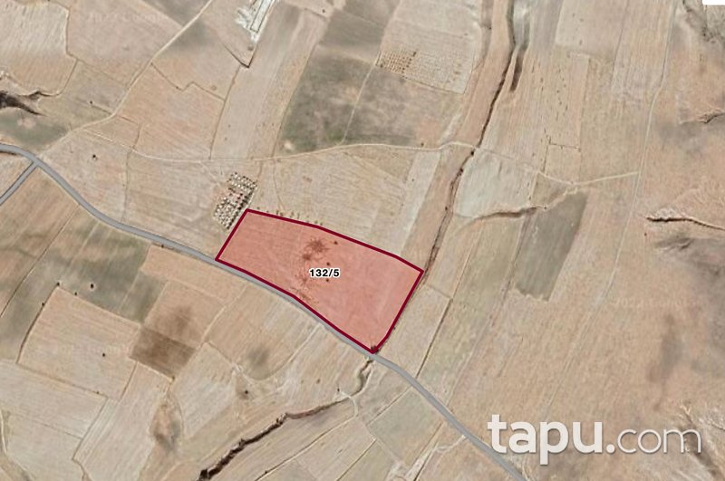 Van Tuşba Ayanıs'da Yatırımlık 50 Dönüm Tarla