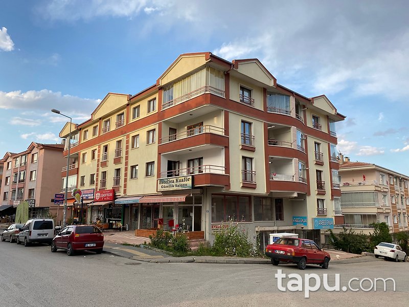 Mamak Şehitler Caddesinde Merkezi Konumda 3+1 Daire