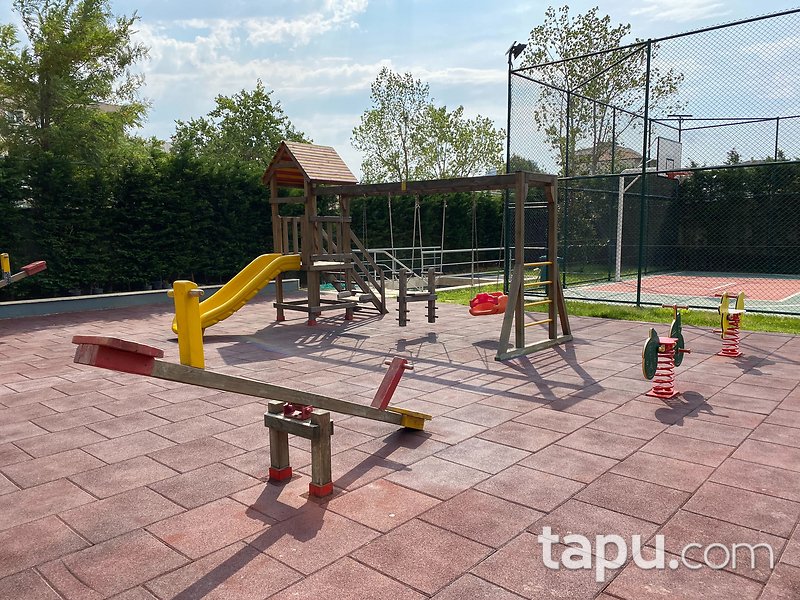 Kartal'da Dap Teras Kule'de Deniz Manzaralı Stüdyo (1+0) Daire (BRG-440)