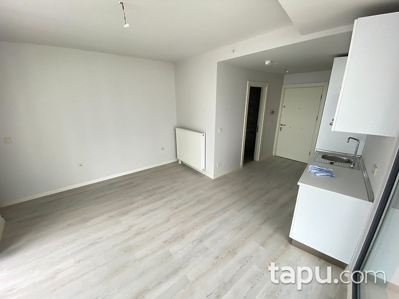 Kartal'da Dap Teras Kule'de Deniz Manzaralı Stüdyo (1+0) Daire (BRG-440)