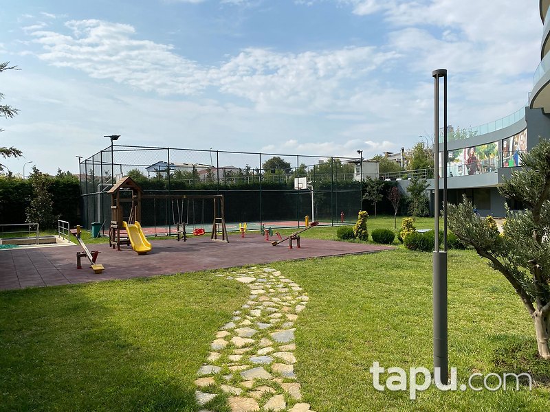 Kartal'da Dap Teras Kule'de 82 m2 1+1 Daire (BRG-422)