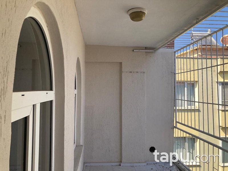 Manisa Akhisar İnönü Mahallesi'nde Merkezi Konumda 4+1 Daire