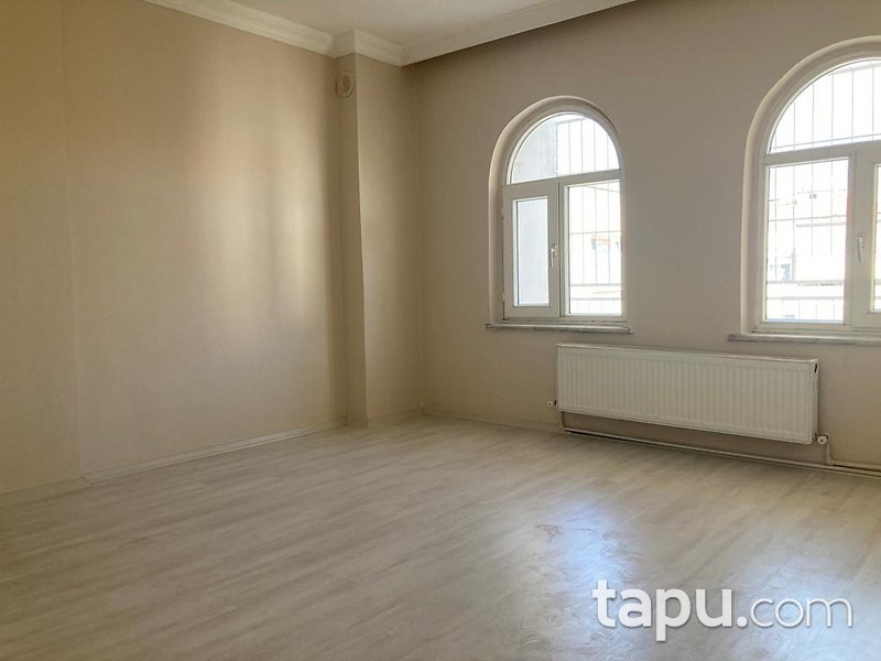 Manisa Akhisar İnönü Mahallesi'nde Merkezi Konumda 4+1 Daire