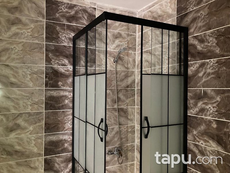 Manisa Akhisar İnönü Mahallesi'nde Merkezi Konumda 4+1 Daire