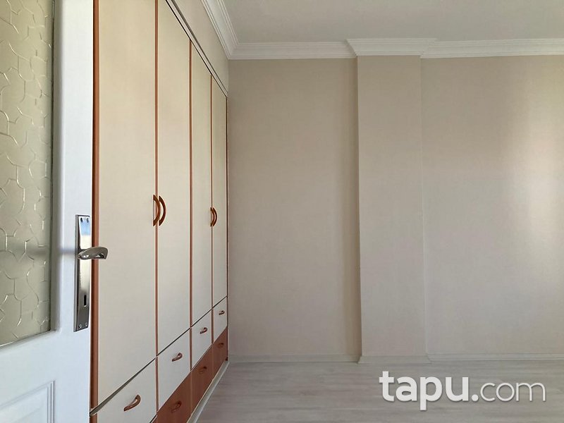 Manisa Akhisar İnönü Mahallesi'nde Merkezi Konumda 4+1 Daire