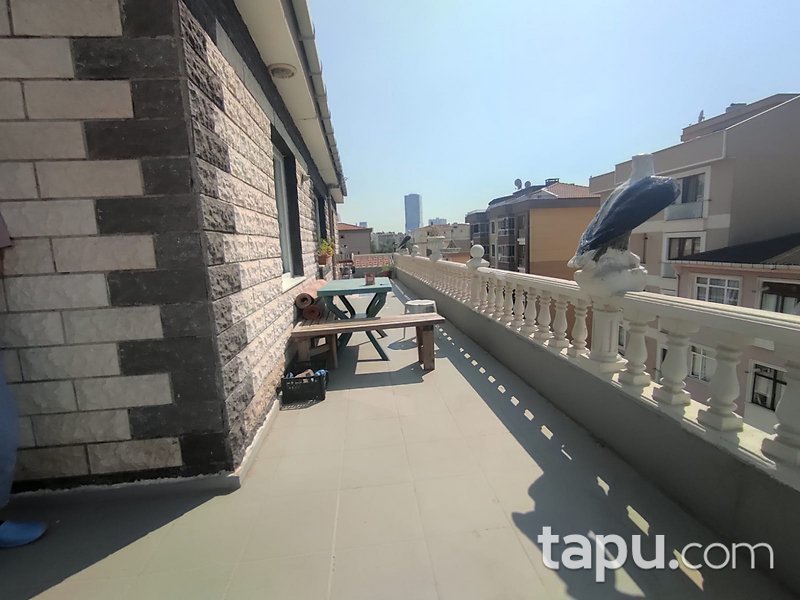 Kartal Gümüşpınar'da Geniş Kullanımlı 4+1 Daire