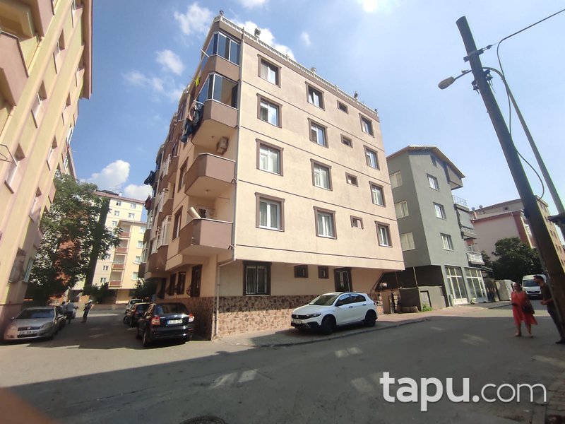 Kartal Gümüşpınar'da Geniş Kullanımlı 4+1 Daire
