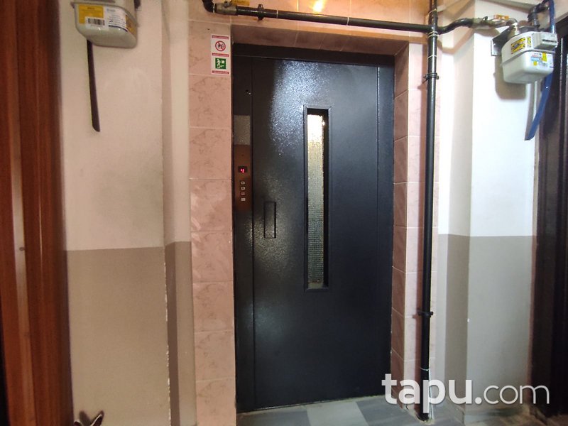 Kartal Gümüşpınar'da Geniş Kullanımlı 4+1 Daire