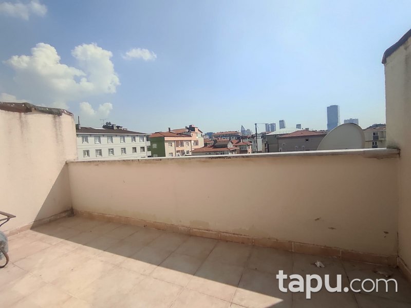 Kartal Gümüşpınar'da Geniş Kullanımlı 4+1 Daire