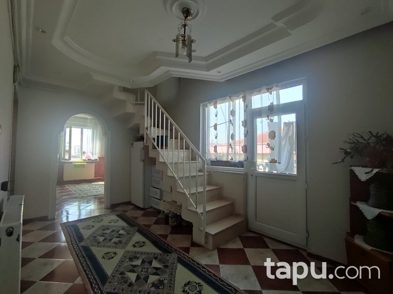 Kartal Gümüşpınar'da Geniş Kullanımlı 4+1 Daire