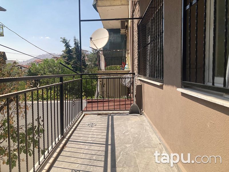 Bornova Ergene Mahallesi Merkezi Konumda Fırsat 3 Katlı Komple Bina