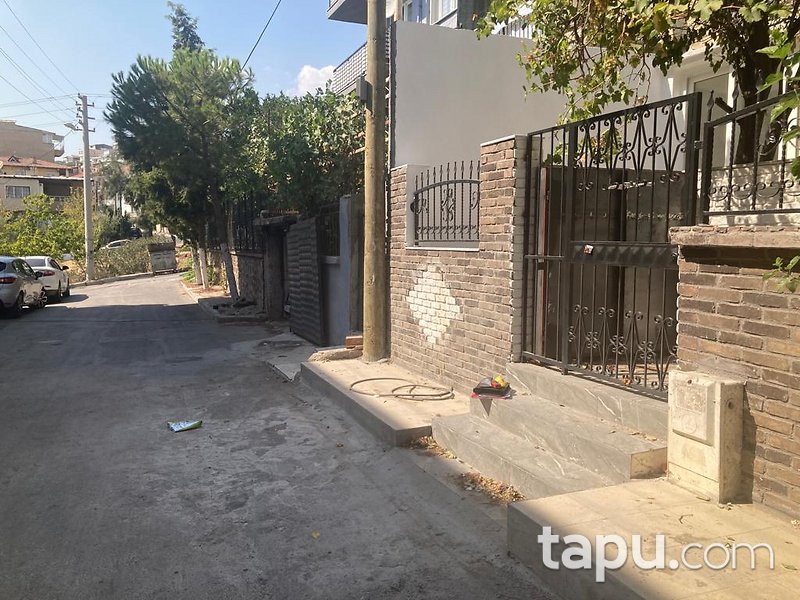 Bornova Ergene Mahallesi Merkezi Konumda Fırsat 3 Katlı Komple Bina