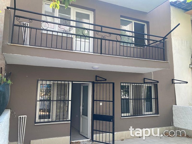 Bornova Ergene Mahallesi Merkezi Konumda Fırsat 3 Katlı Komple Bina