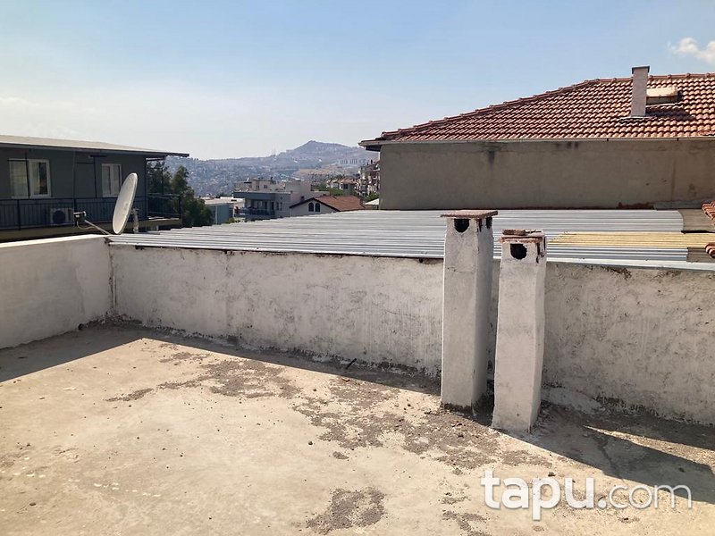 Bornova Ergene Mahallesi Merkezi Konumda Fırsat 3 Katlı Komple Bina