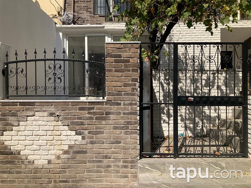 Bornova Ergene Mahallesi Merkezi Konumda Fırsat 3 Katlı Komple Bina