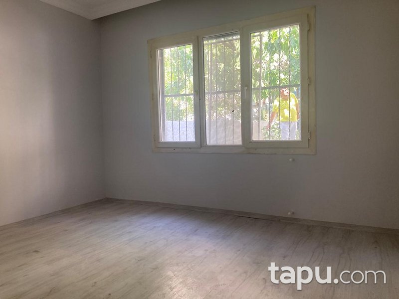 Bornova Ergene Mahallesi Merkezi Konumda Fırsat 3 Katlı Komple Bina