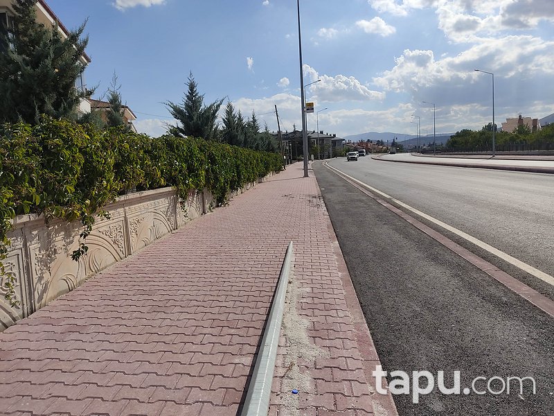 Selçuklu Erenköy'de Muhteşem Konumda 3+1 Daire