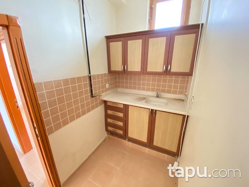 Çankaya Zafertepe Mahallesi'nde Ulaşımı Kolay 81 m2 İskanlı Dükkan