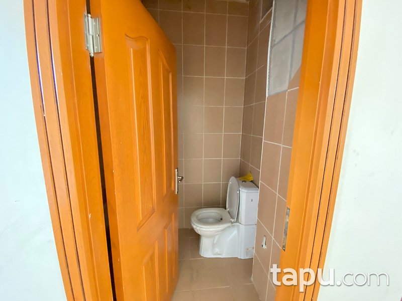 Çankaya Zafertepe Mahallesi'nde Ulaşımı Kolay 81 m2 İskanlı Dükkan