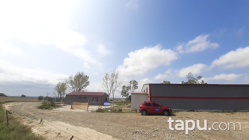 Çerkezköy'de İskânlı ve İşletme Ruhsatlı 12 Dönüm Çiftlik