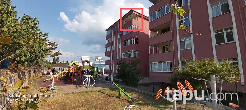 Körfez'de Deniz ve Köprü Manzaralı 3+1 Daire