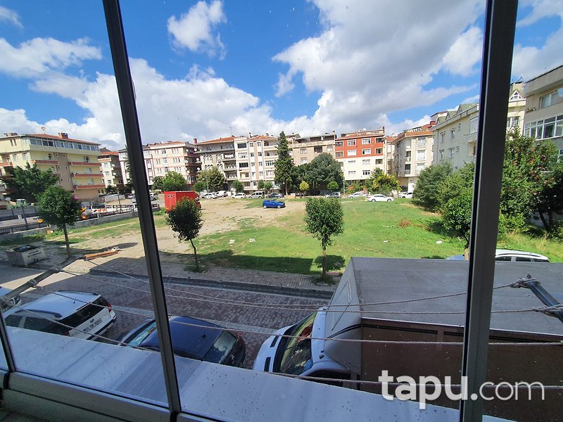 KİRALIK-Avcılar Parseller'de Metrobüs'e Yakın Ara Kat 2+1 Daire