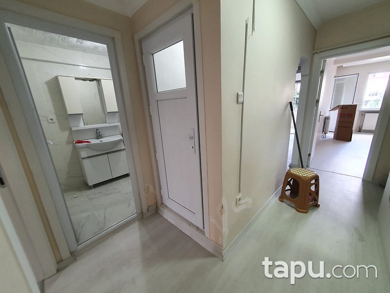 KİRALIK-Avcılar Parseller'de Metrobüs'e Yakın Ara Kat 2+1 Daire