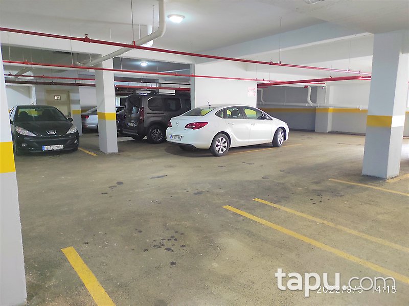 Üsküdar Barbaros'ta Yeni Sitede 2+1 Daire