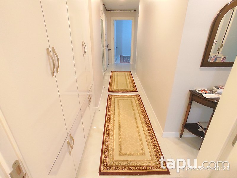 Üsküdar Barbaros'ta Yeni Sitede 2+1 Daire