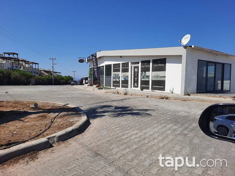 KİRALIK-Milas Boğaziçi'nde Cadde Üstü Deniz Manzaralı Dükkan