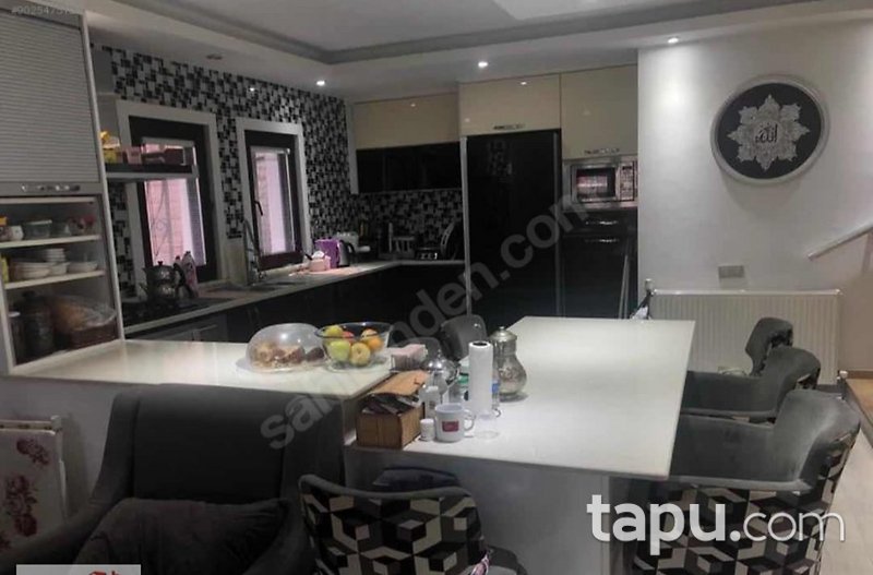 Pendik Çamlık Mahallesi Garden Park Sitesi'nde 4+2 Villa