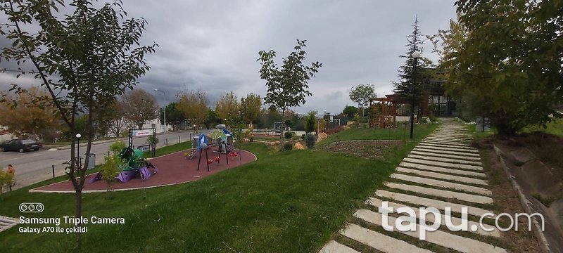 İzmit Dünya Bankası Kalıcı Konutlar'da Panaromik Manzaralı 2+1 Daire