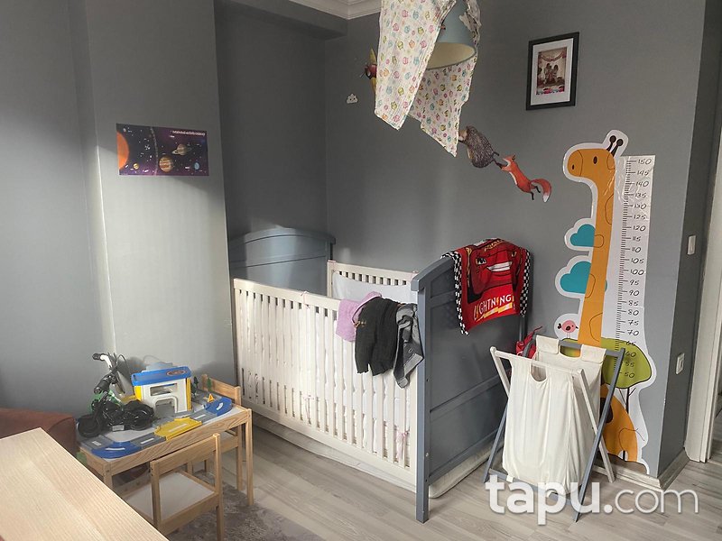 Sancaktepe'de 3+1 150 m2 Daire