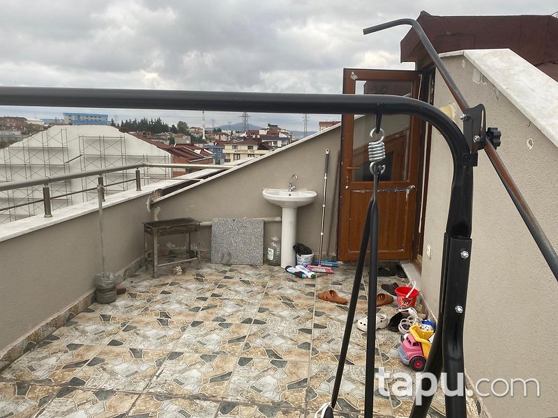 Sancaktepe'de 3+1 150 m2 Daire