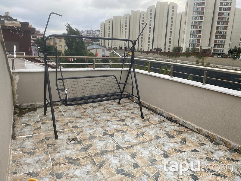 Sancaktepe'de 3+1 150 m2 Daire