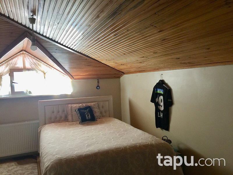 Üsküdar Ferah Mahallesi'nde Teraslı Dubleks Daire