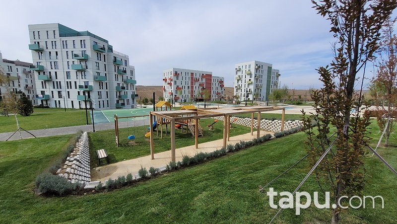 Silivri Kiptaş 4. Etap'ta Göle Bakan 3+1 Daire