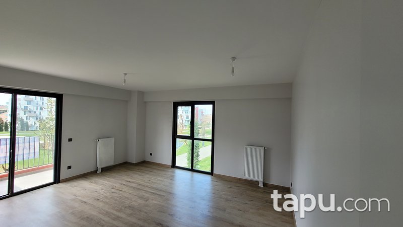 Silivri Kiptaş 4. Etap'ta Göle Bakan 3+1 Daire