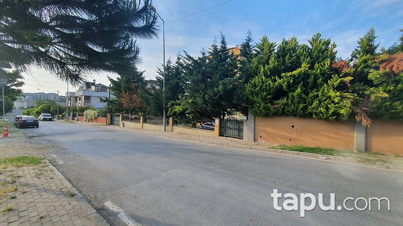 Gürpınar Dereağzı'nda Villa Niteliğinde 3+1 Bahçe Katı Daire