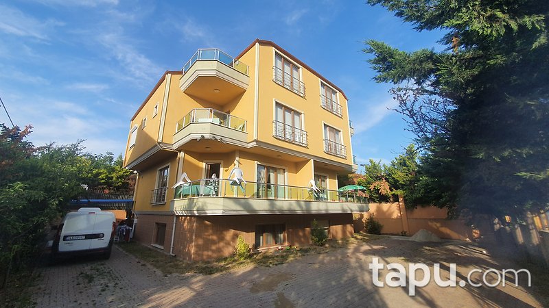 Gürpınar Dereağzı'nda Villa Niteliğinde 3+1 Bahçe Katı Daire